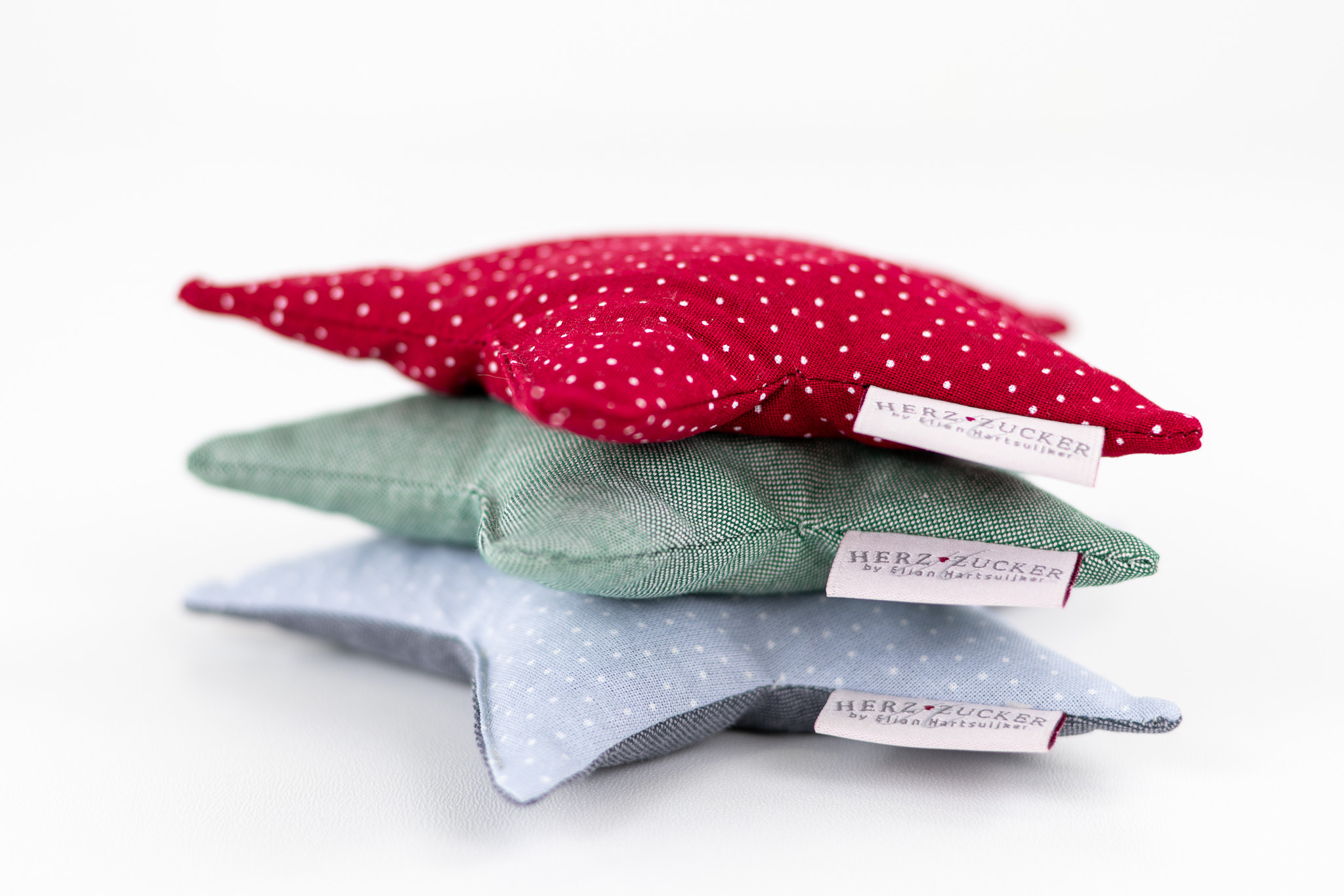 Kleiner Stern mit Traubenkernfüllung