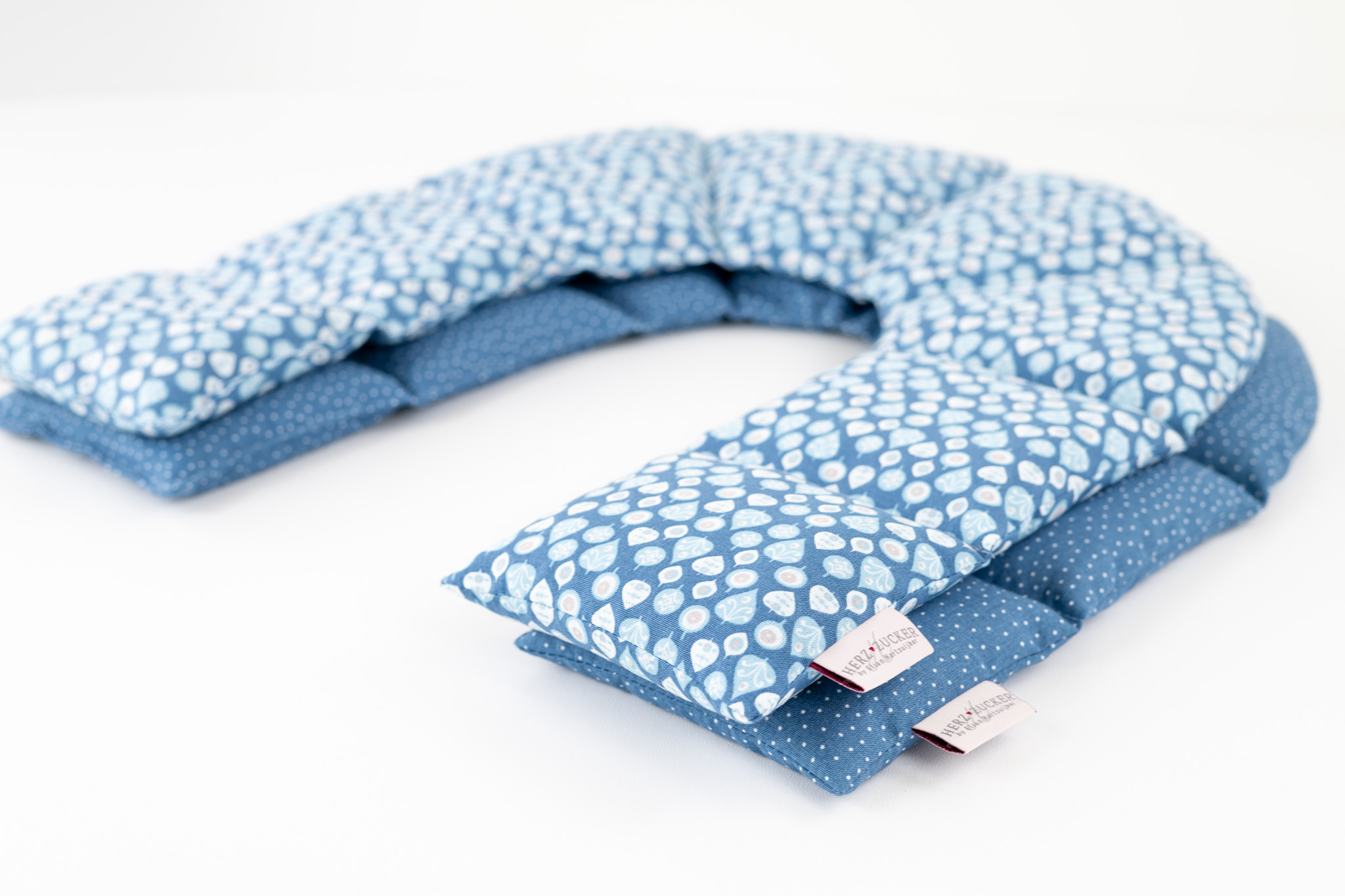 Schulterkissen mit Kirschkernfüllung Nordlichtkollektion