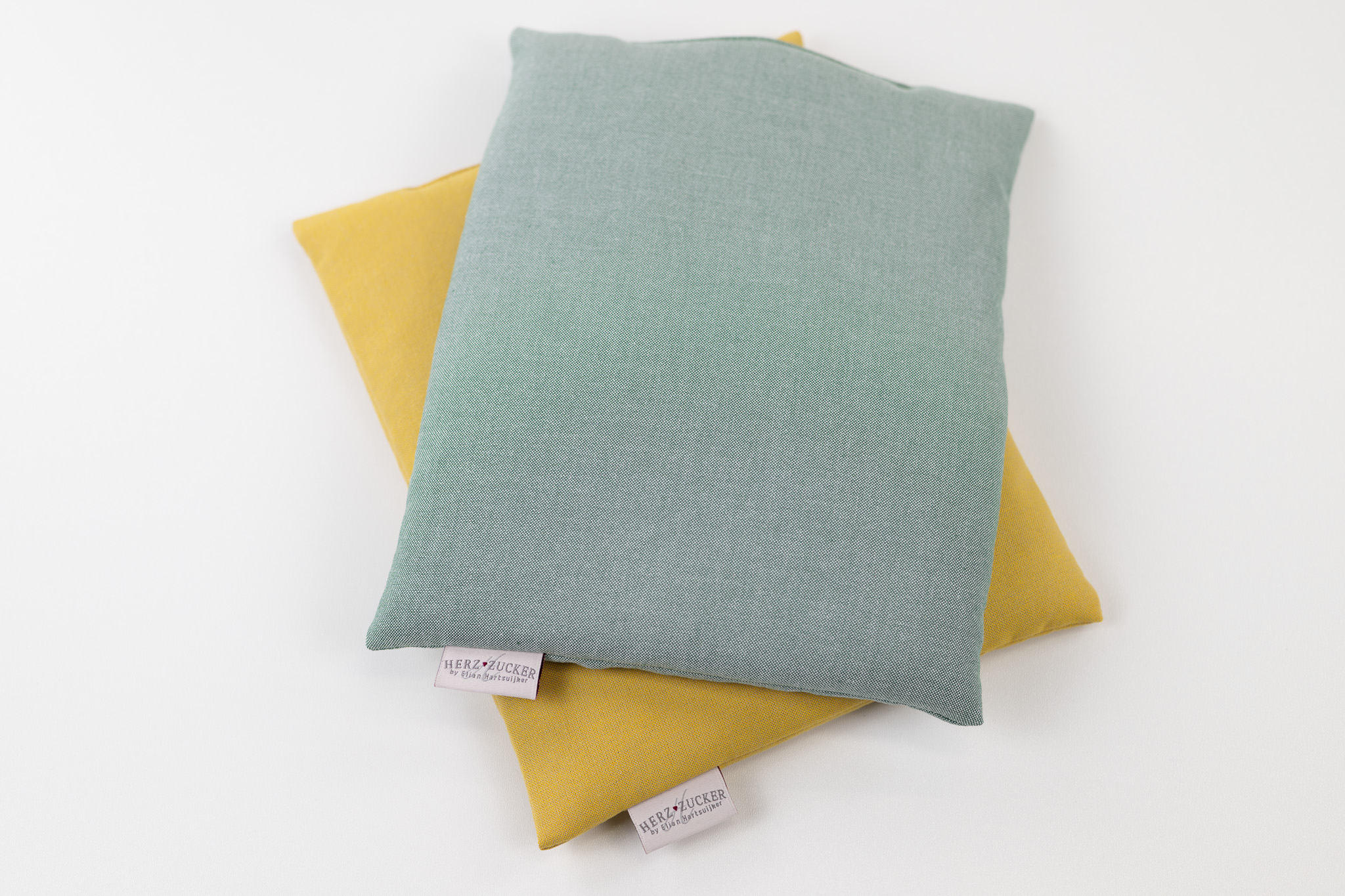 Großer Klassiker mit Kirschkernfüllung